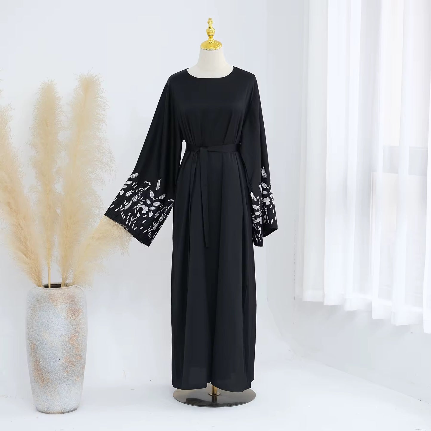 Leena Embroidery Abaya
