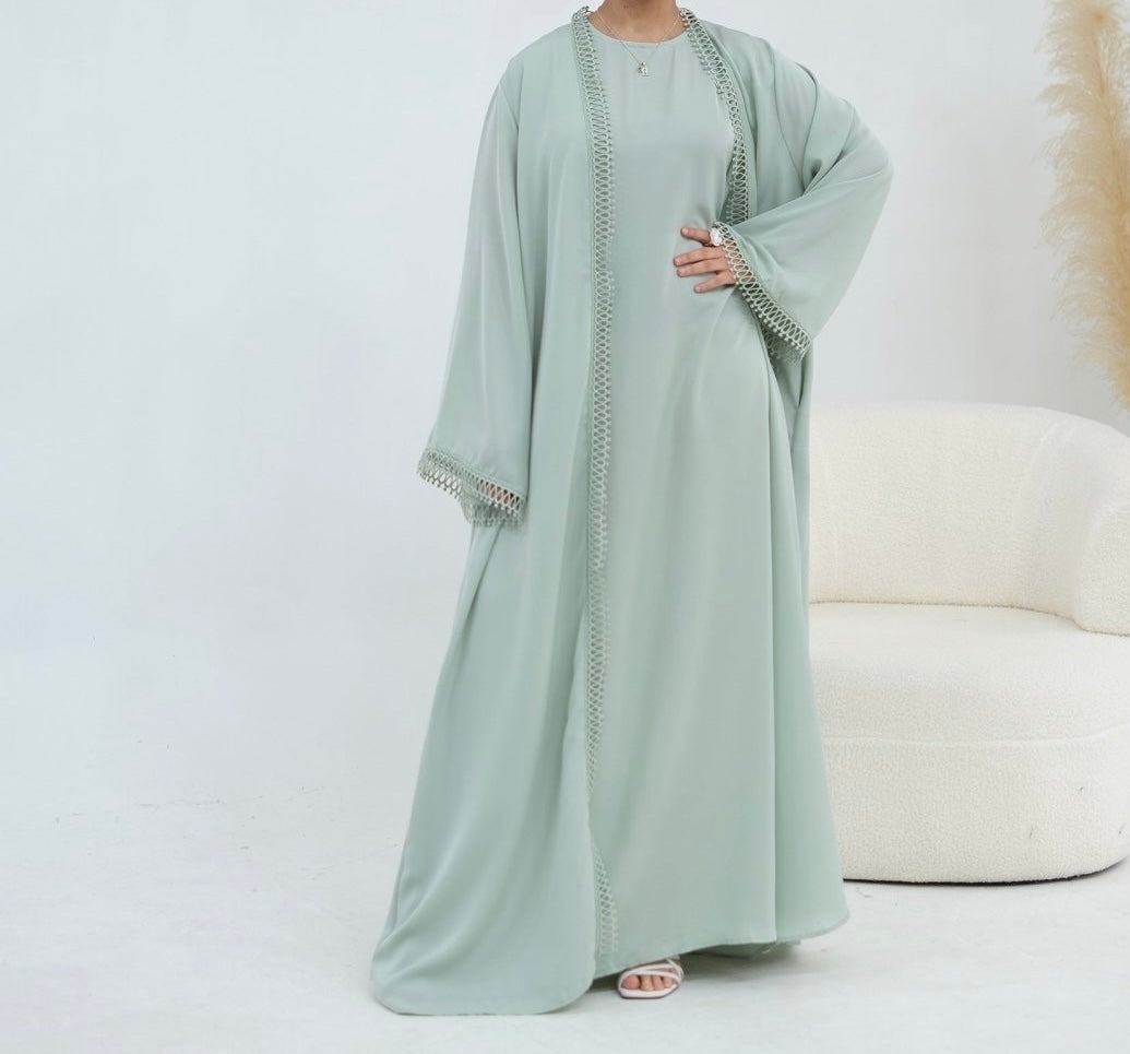Mariam Abaya 2 Piece Set in Soft Green