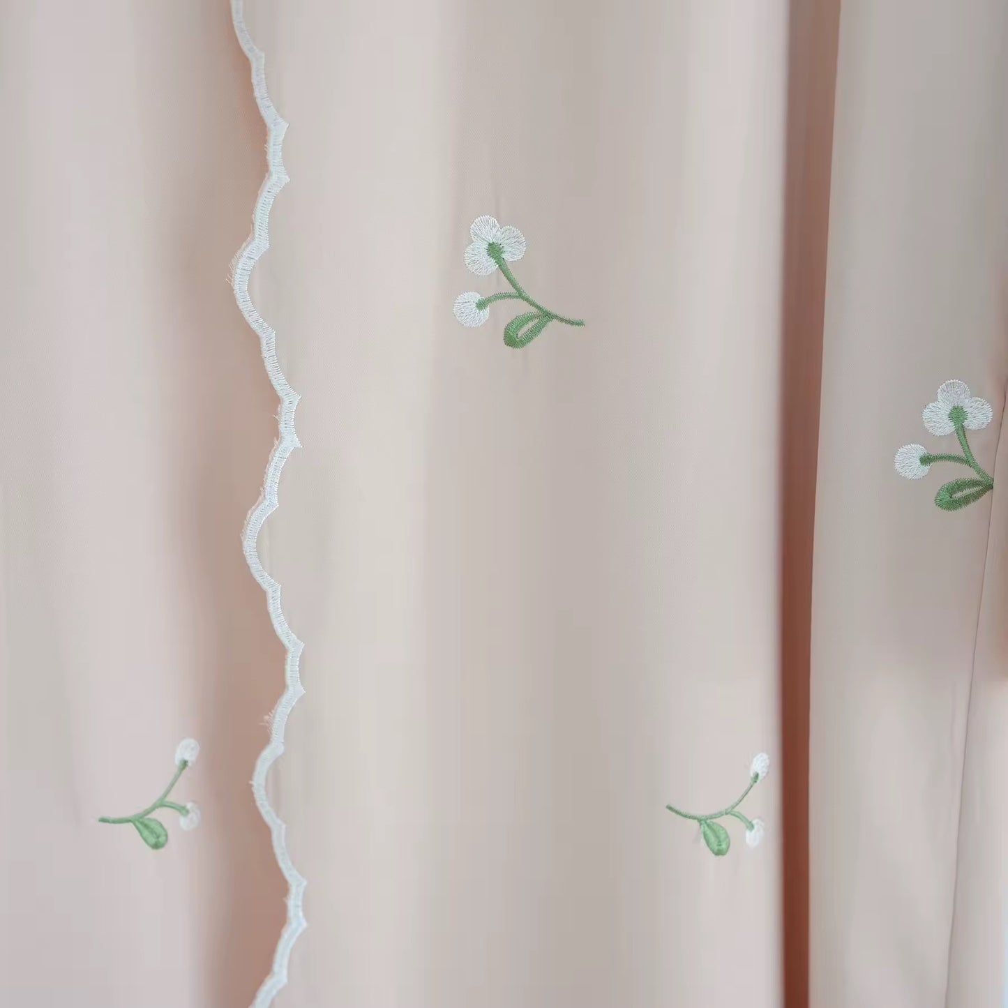 Zahra Embroidery Abaya