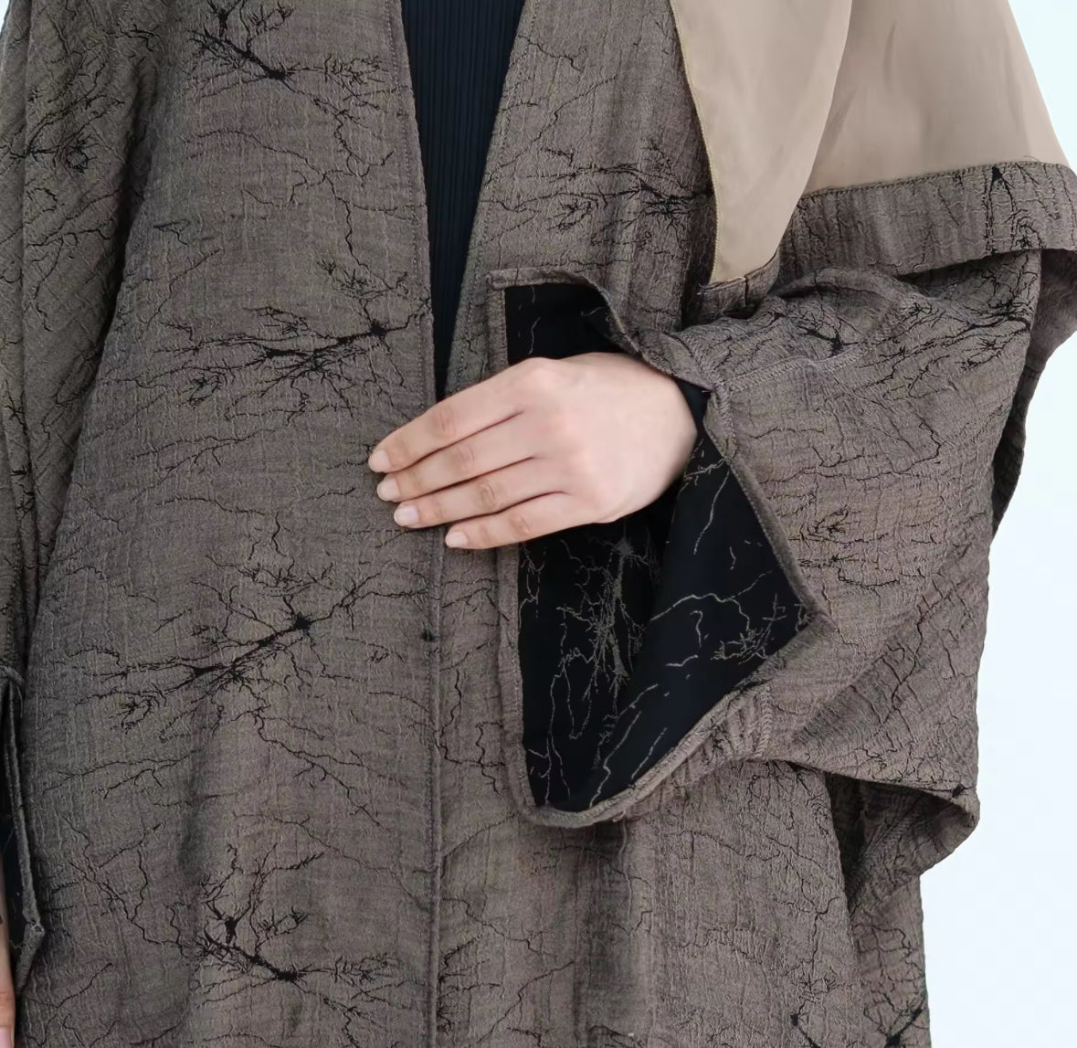 Hiba Reversible Coffee Abaya