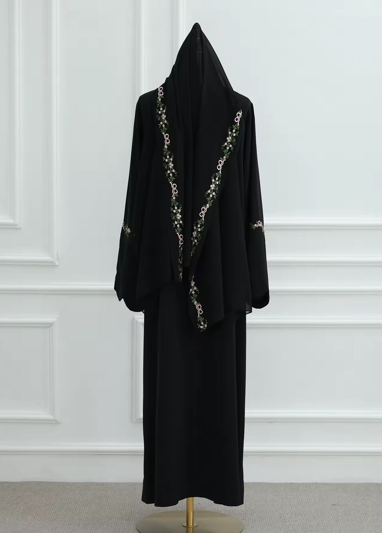 Alya Abaya and Hijab Set in Black